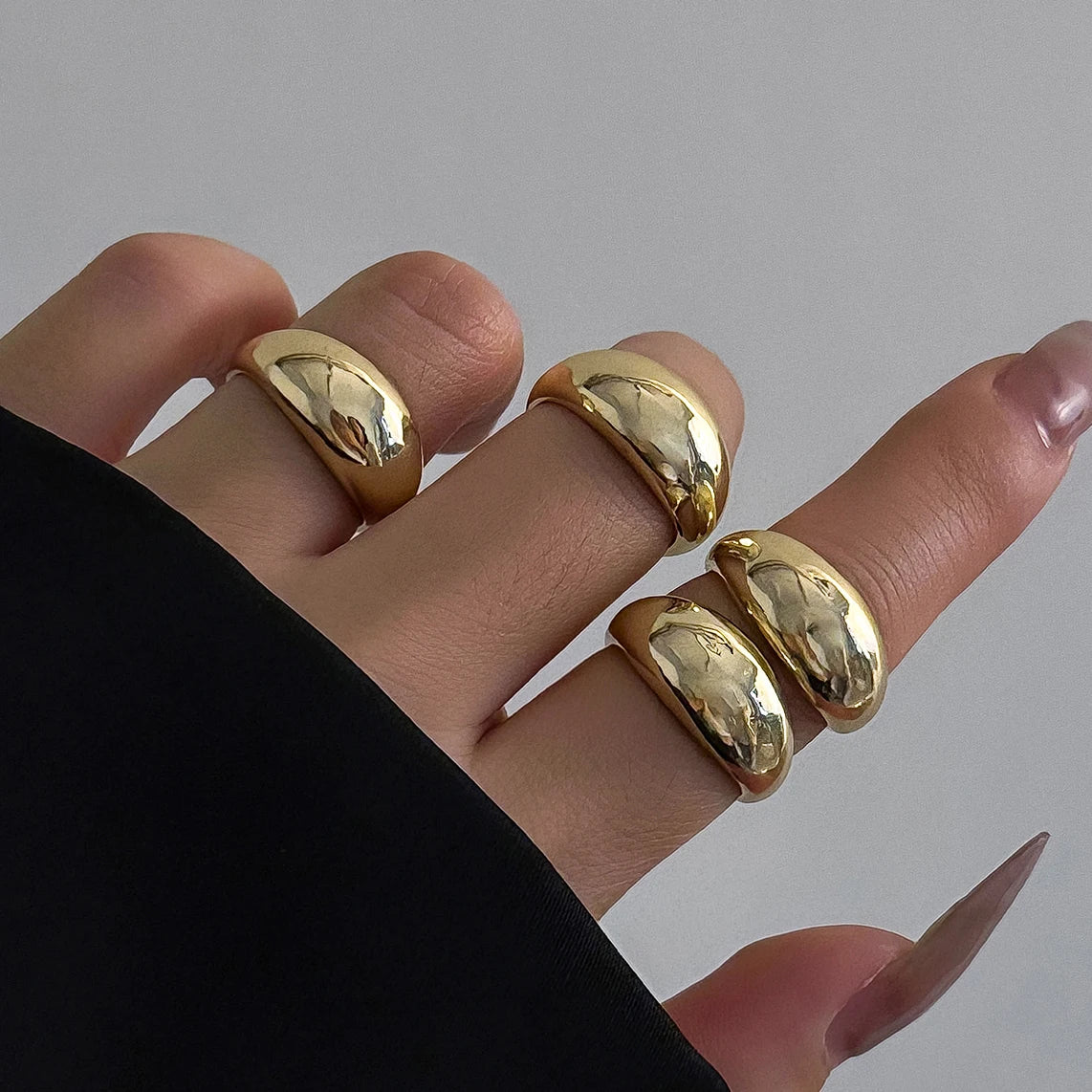 Conjunto com 4 Anéis Gota D’Água – Vintage, Geométricos, Ajustáveis e Abertos, Estilo Criativo para Mulheres e Casais