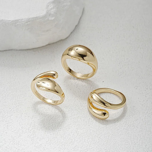 Conjunto com 3 Anéis Vintage Dourados – Gota D’Água, Geométricos, Abertos e Ajustáveis, Joia Criativa
